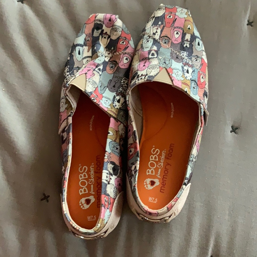 Women’s dog bobs size 7.5